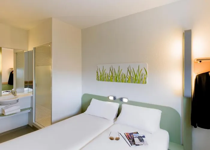 בית הארחה Ibis Budget 3*
