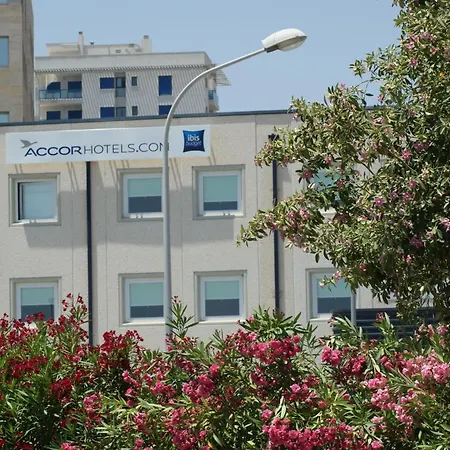 Πανσιόν Ibis Budget Sin Comedor 3*